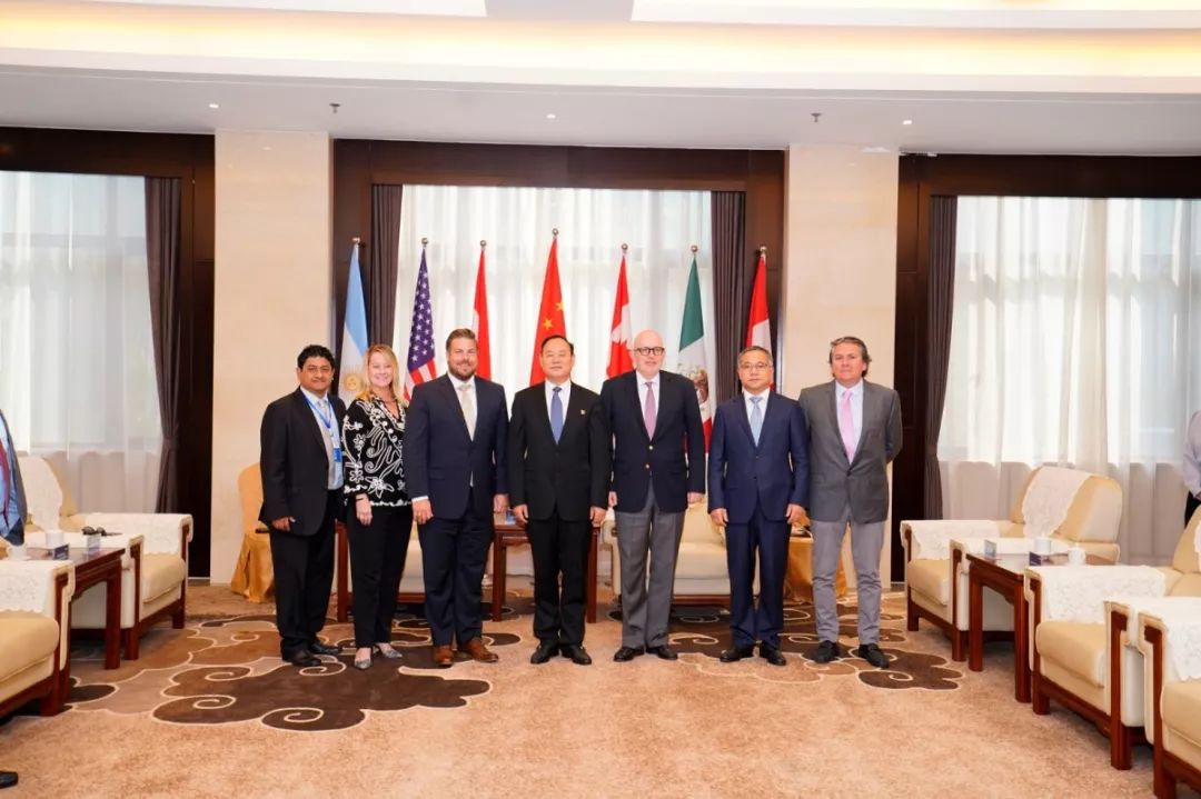 市委书记宋殿宇会见加拿大墨西哥等多国外宾