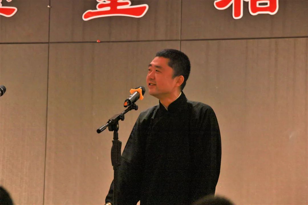 周四 高新剧场▂▂▂▂▂姚伯宁,祝培岳相声《夸住宅》刘昊,笑韩相声