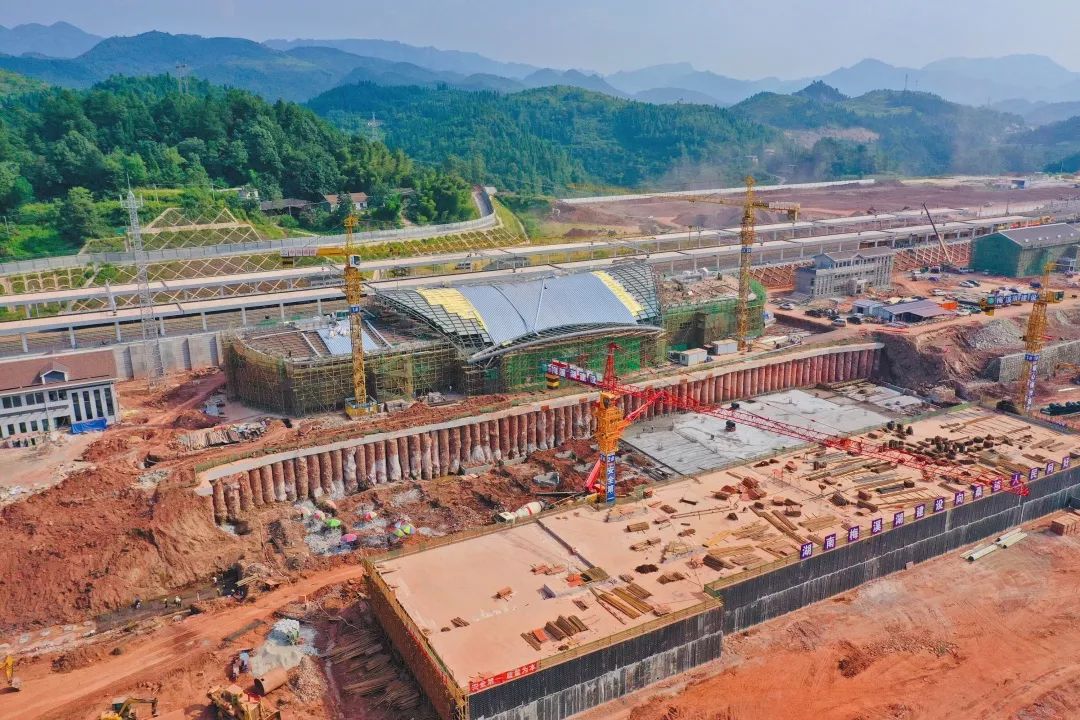 一座站一座城桑植迎来大爆发藏在大山里的火车站