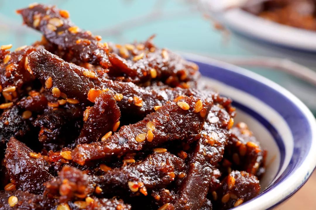 不硬不干不塞牙吃了就停不下的正宗四川麻辣牛肉干