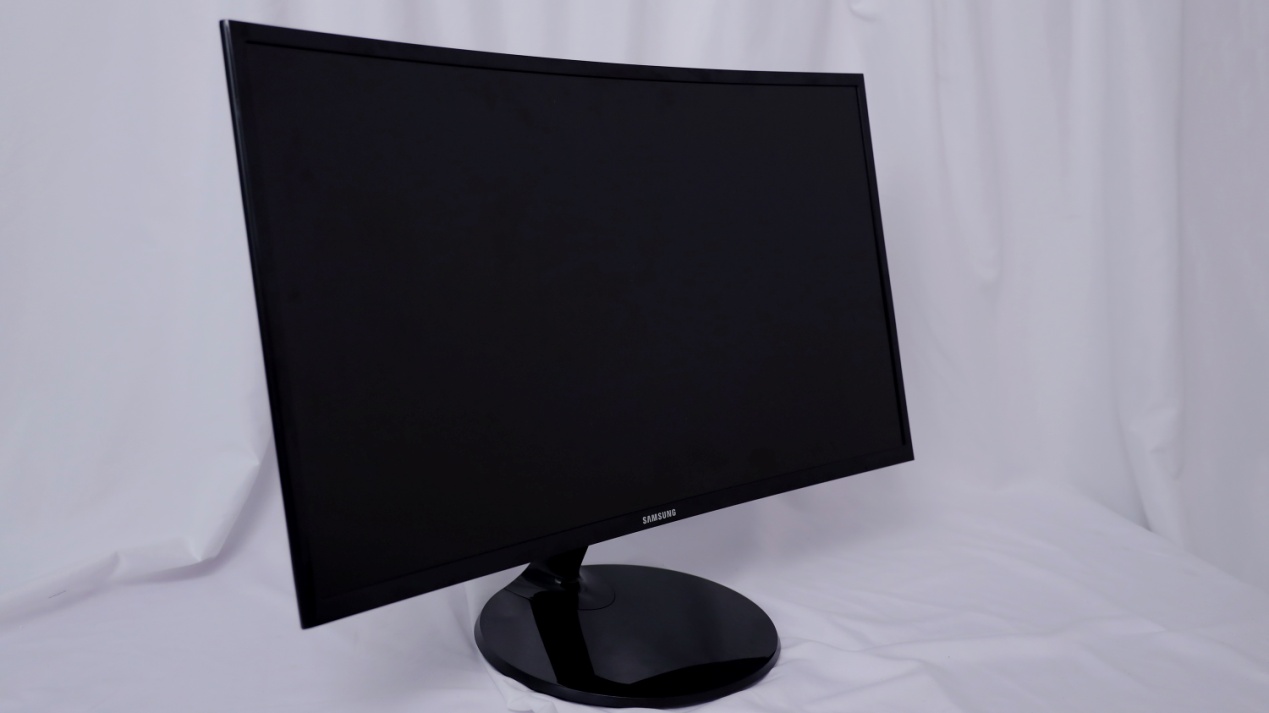 三星cf390显示器测评:均衡全面的显示器?数码控却这样说!