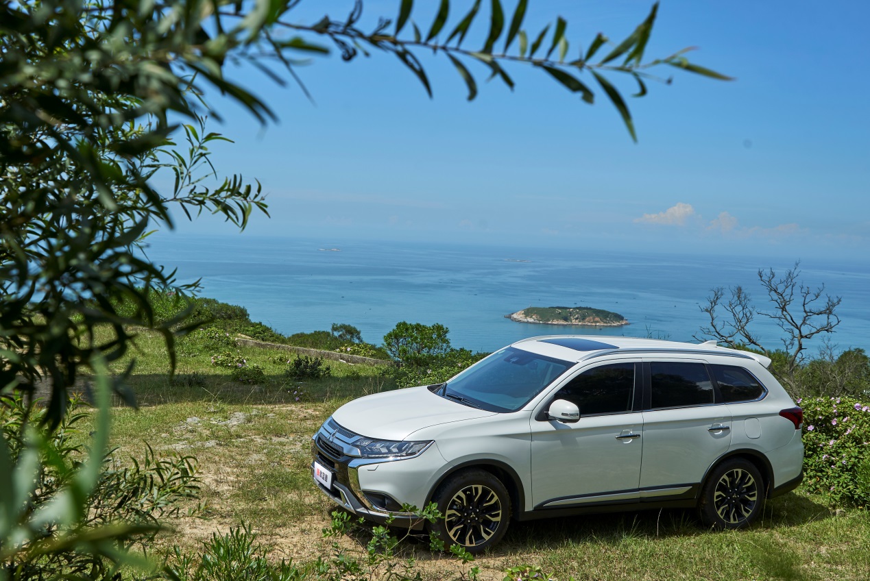 凝聚25万车主的爱欧蓝德3周年寻找最家拍档