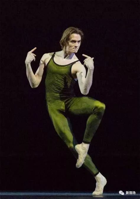 awsl…这颜我真的可!果然是被z娃一眼相中的宝藏男孩