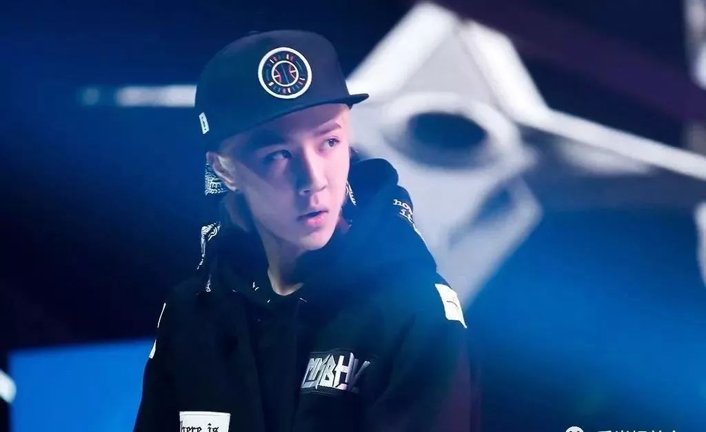 街舞男孩王一博为热爱努力到极致梦想都是拼搏出来的