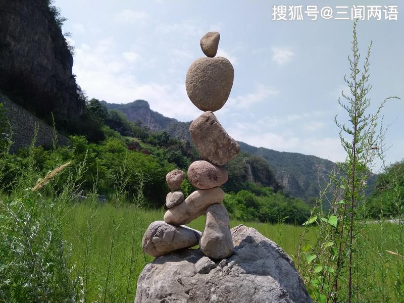 巧夺天工美轮美奂的石头平衡术