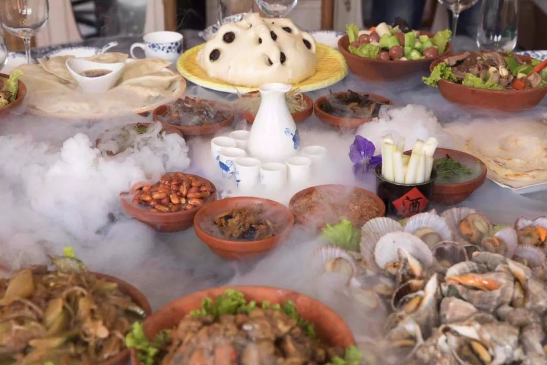 rec↓↓↓↓↓品尝美味的八仙宴车友们共赴蓬莱文旅锦程大酒店中午