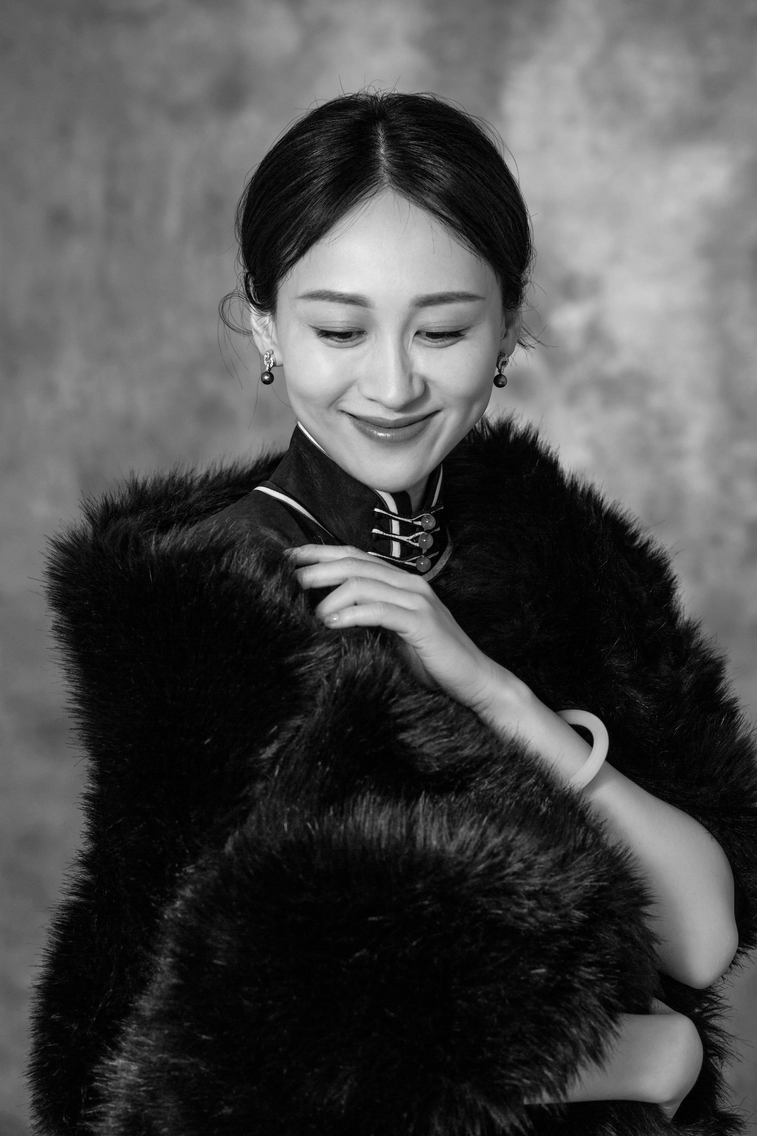 练练曝光旗袍写真 黑白复古现民国韵味