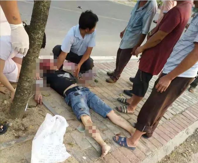 痛心中秋节当天吉安一男子驾车当场摔死内附视频