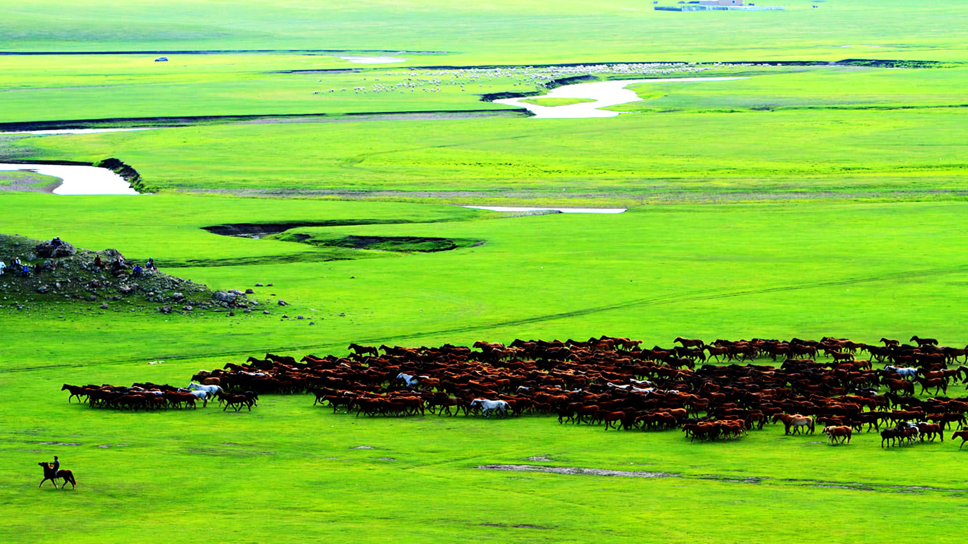 内蒙古唯一一处世界文化遗产元上都遗址坐落在这里.