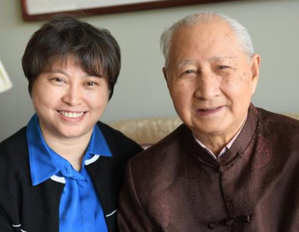 他是民国第一中医,生逢乱世弃政从医,临终前10张秘方无偿捐国_施今墨