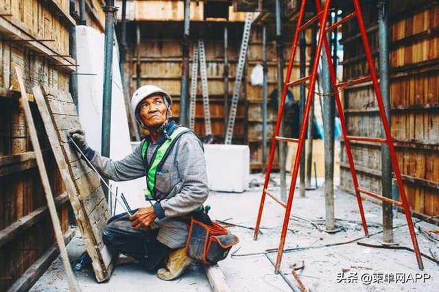 柬埔寨部分建築工人每天收入不足70塊最低不到35塊