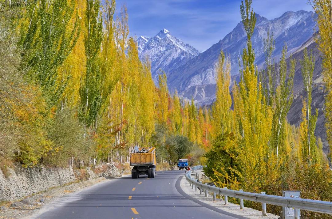 山高路远美到极致的自驾公路旅行