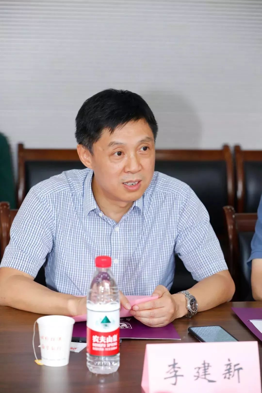 李建新表示,南京大学物理学院经过百年发展,已经成为中国久负盛名