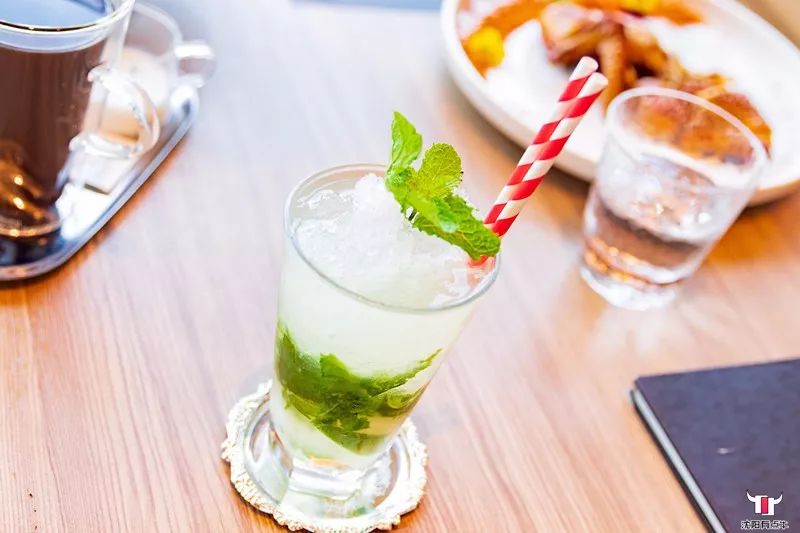 冰和翠绿的薄荷喝起来味道清爽甜蜜,让你回忆起初恋的味道10阿里山