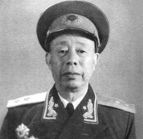 他高居红军军长,却遭遇车祸去世,否则至少应授上将_谢嵩