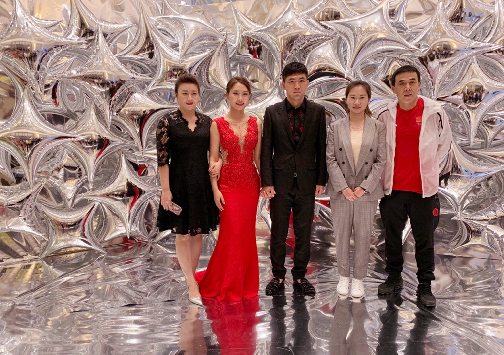 台协高官是媒人,颜值不输潘晓婷_刘莎莎