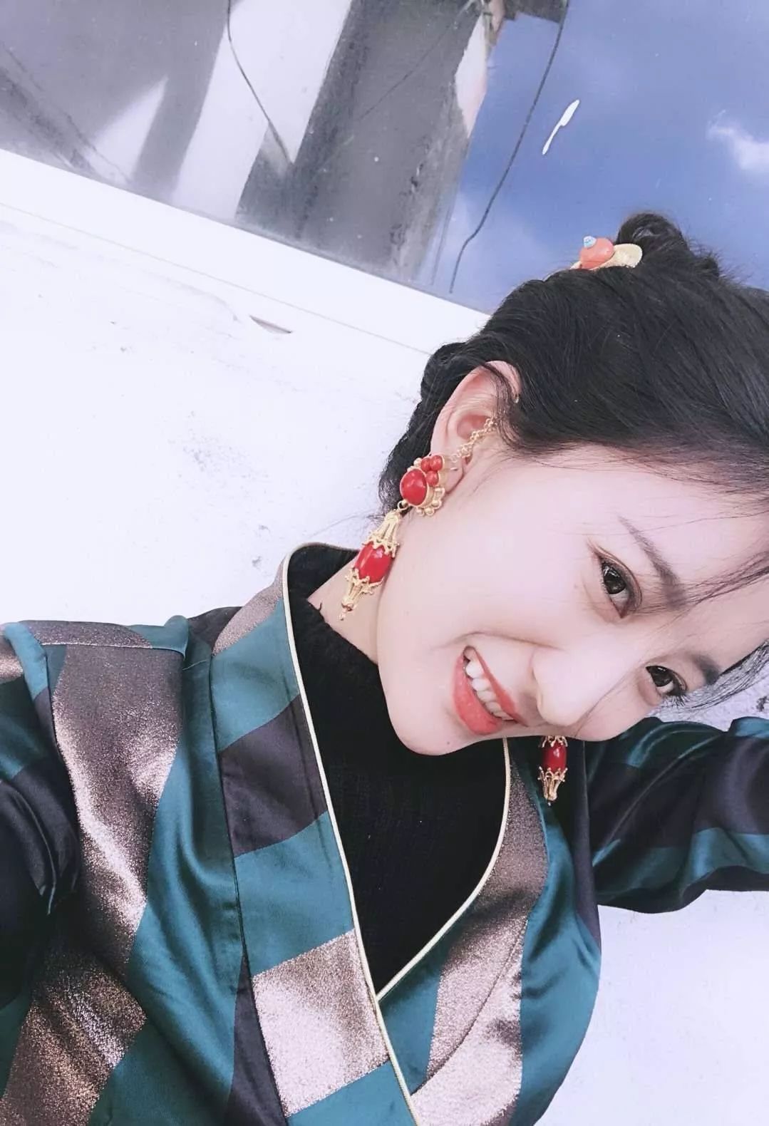 005号 刘君莉045号 李婉玲043号 付爽054号 王婷婷052号 罗欣宇051号