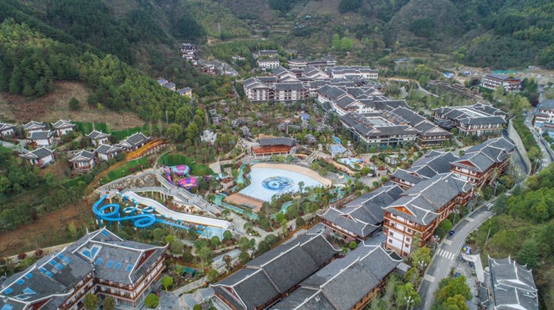 剑河温泉城贵州镇远古镇墨戎苗寨▼悬崖玻璃栈道▼问天台矮寨特大悬索