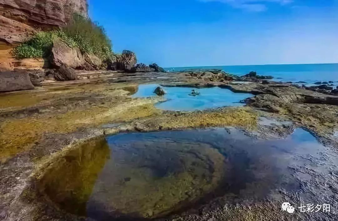 去火山口公园看火山喷发后的岩溶沉积地貌,涠洲岛是最合适的地方