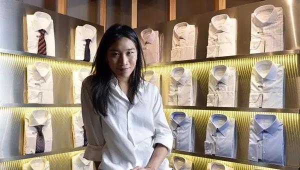 这位潮汕籍80后美女的父母都是大富豪,她不靠爸妈偏偏靠才华_潘楚颖