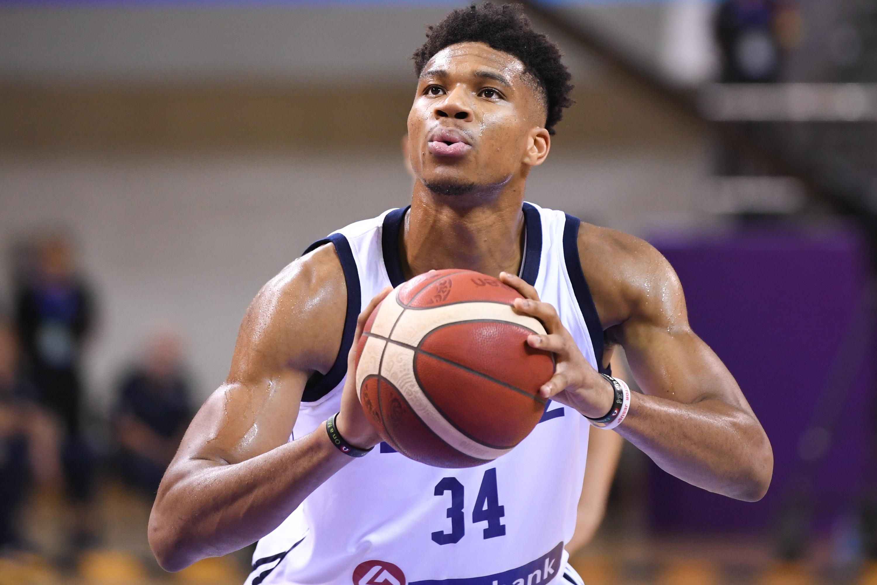 湖人双重暴击！八村塁绝杀 + 东契奇推字母哥交易，詹皇迎最强辅助