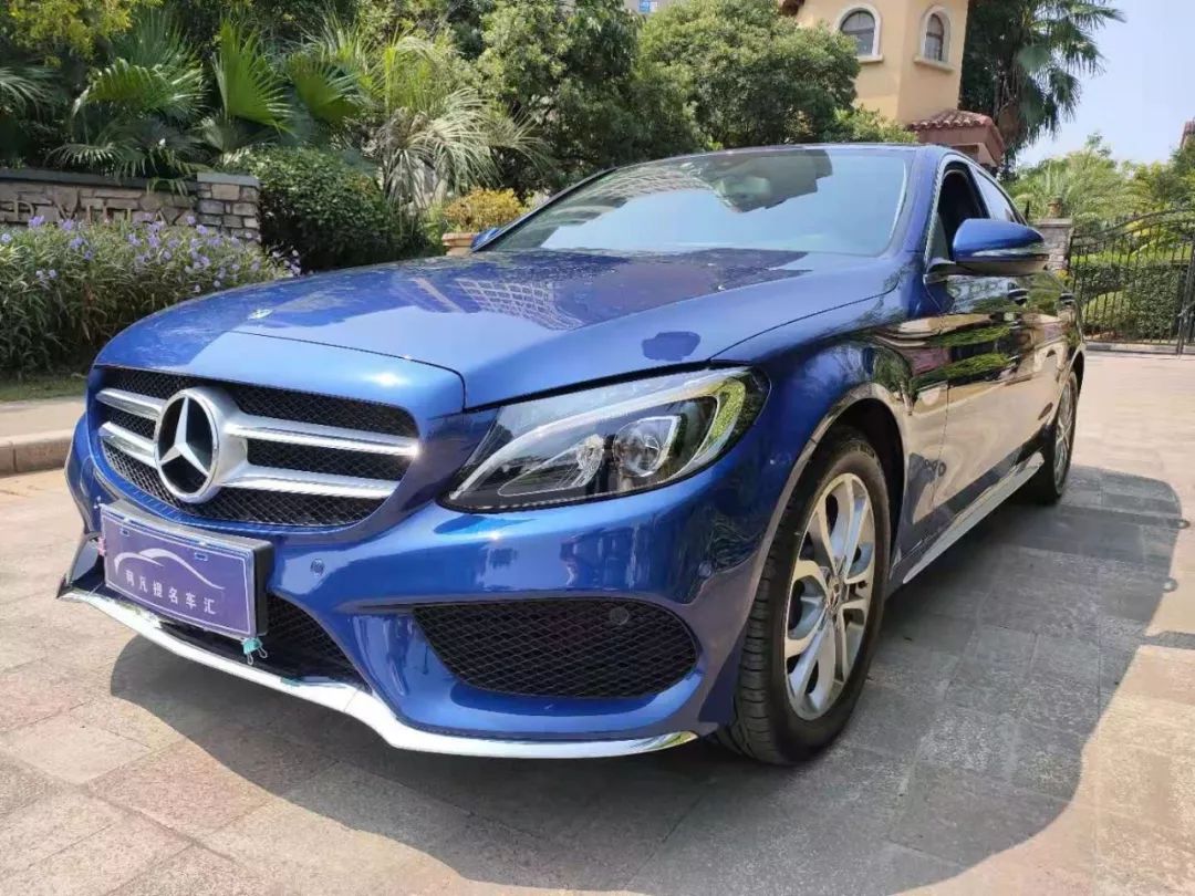 新车上架首付799991000公里准新奔驰c180l已到店