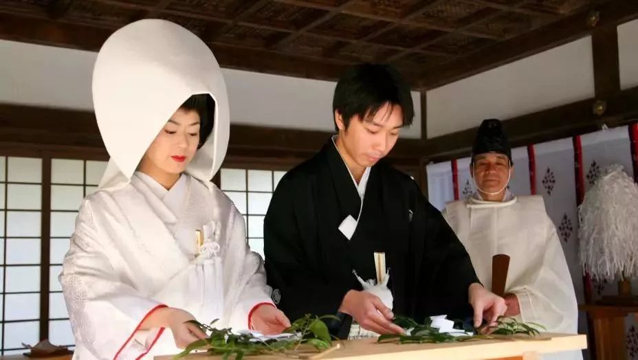 朋友娶了个日本新娘,婚礼现场新娘几句话炸翻全场