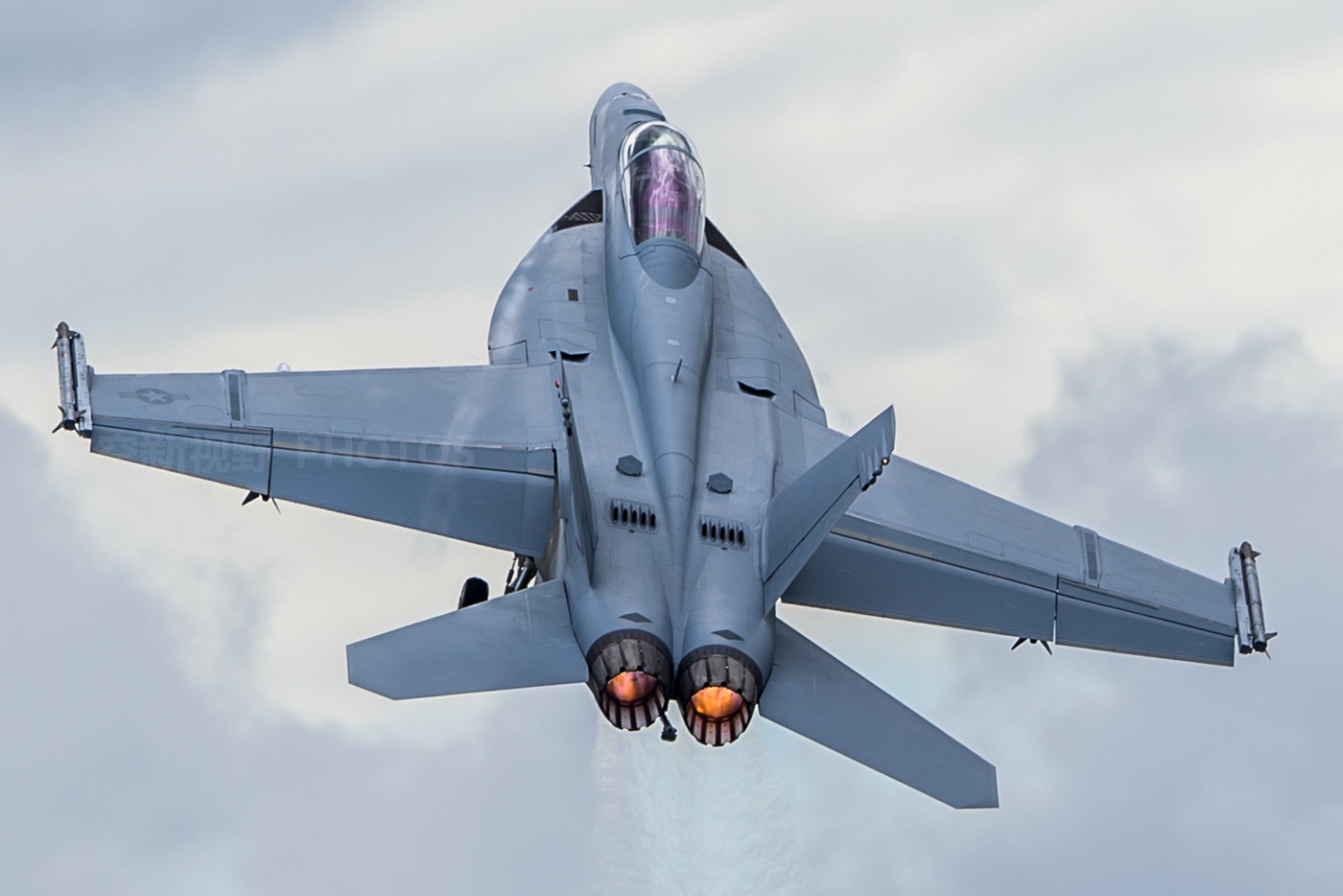 fa18f超级大黄蜂高清图现役最强双座舰载机美国海军的主力