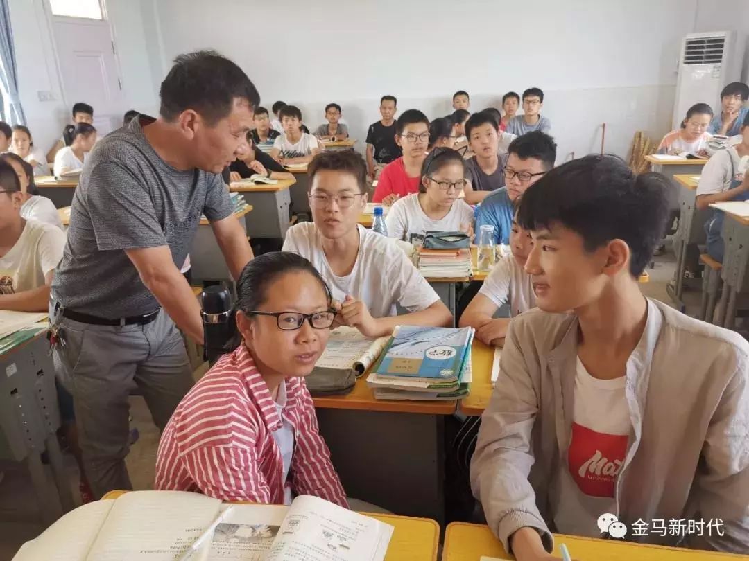 马口中学教师黄志昌厚德育人情倾学生