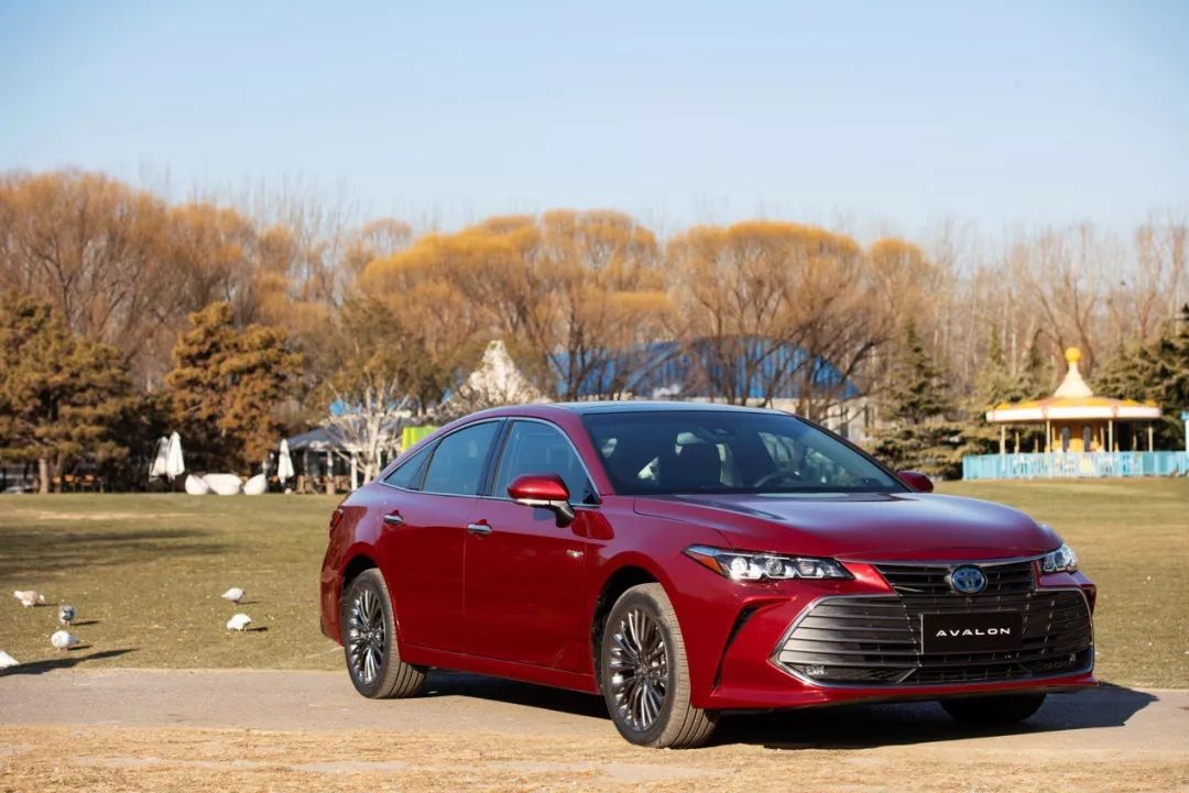 一汽丰田亚洲龙2.0l将于9月21日上市