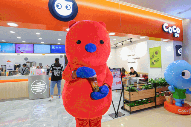 他有着蓝色的小鼻子,永远憨态可掬.