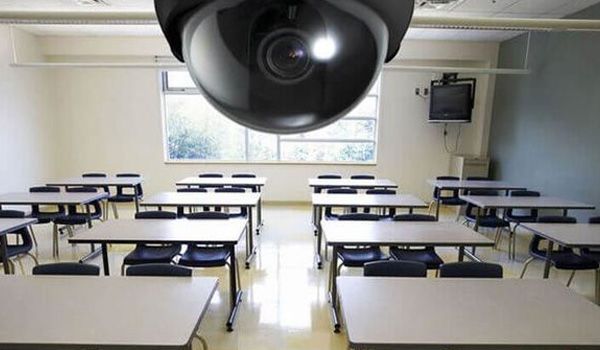 棕榈大道留学丨三枚摄像头每30秒对准监视学生一次数字化校园