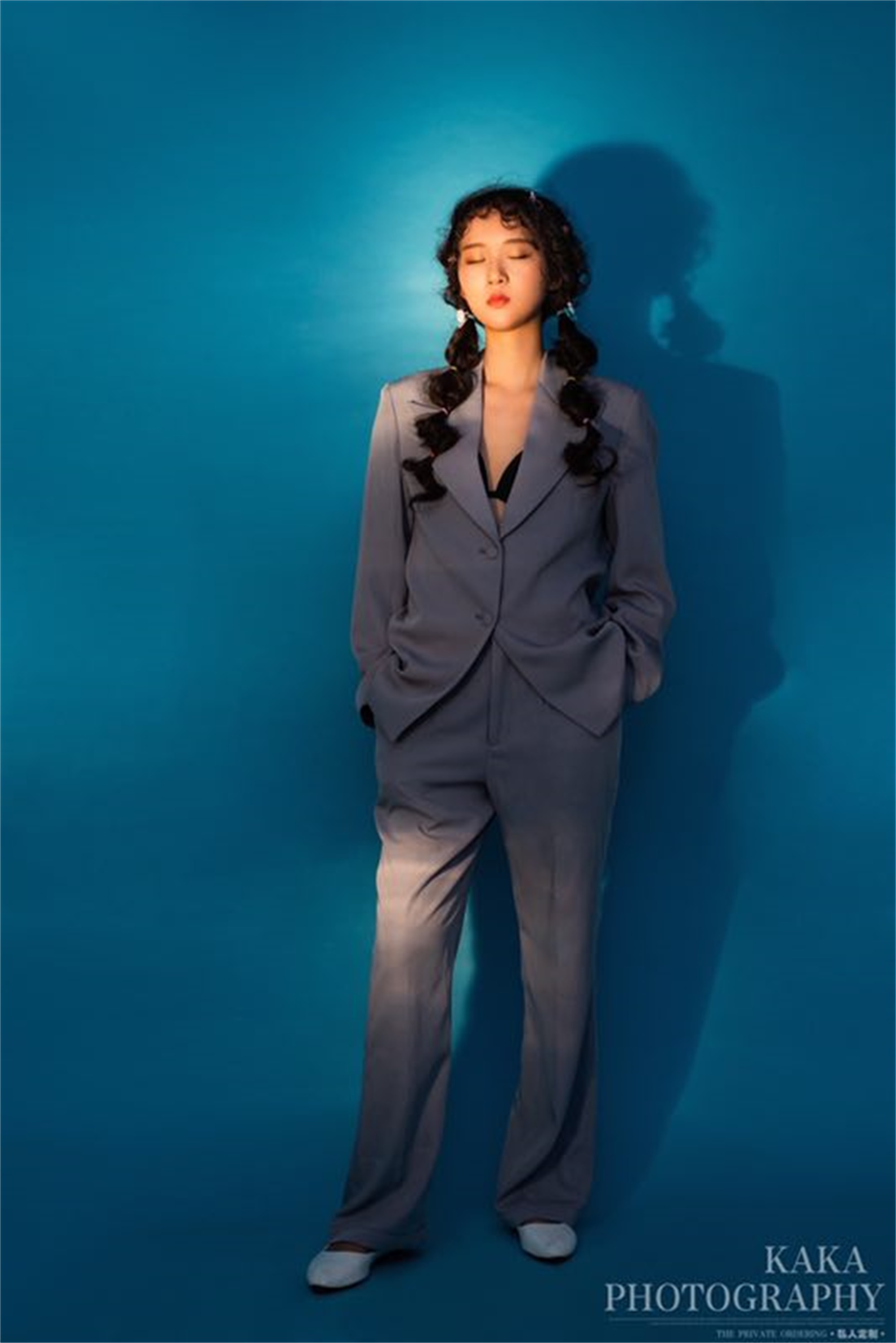 卡卡个人写真当你看清了自己的样子就能吸引到对的人了