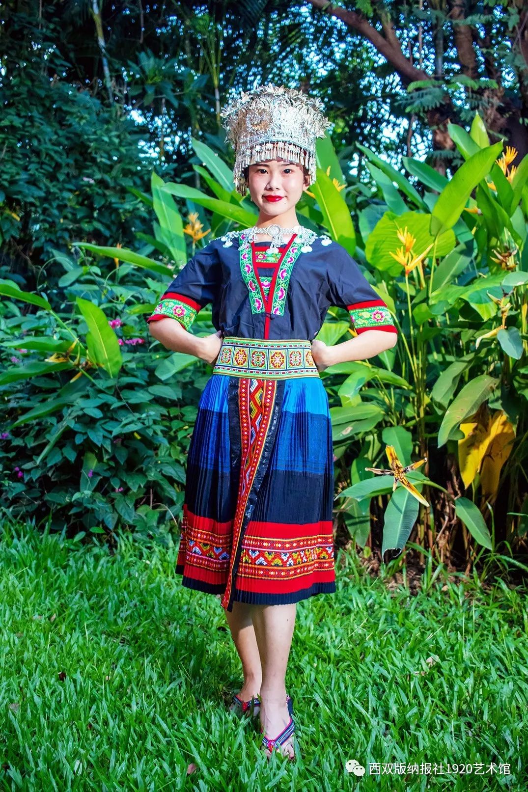 世居在西双版纳的少数民族,他们从美丽的山山水水中获取灵感和智慧