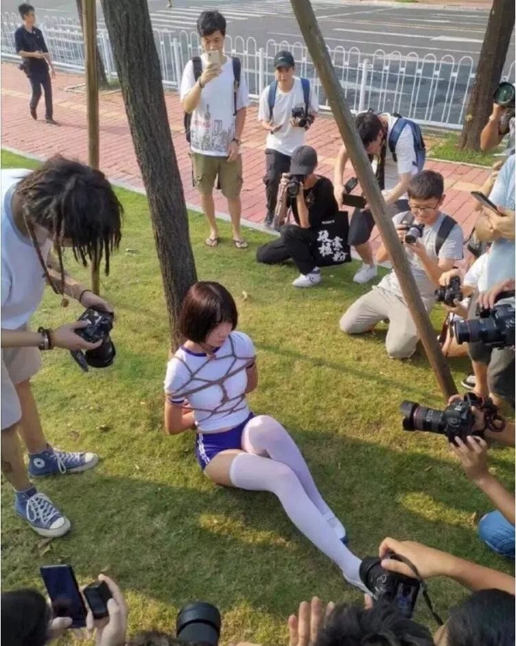 原本以为是个高端的女网友看到茶叶两个字就哈哈了