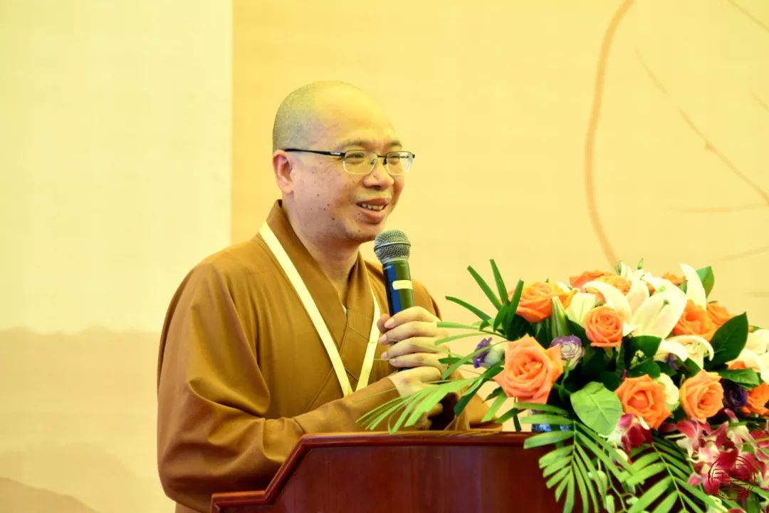 下午,广东佛学院本部法师妙元法师,广东佛学院尼众学院智觉法师围绕 "