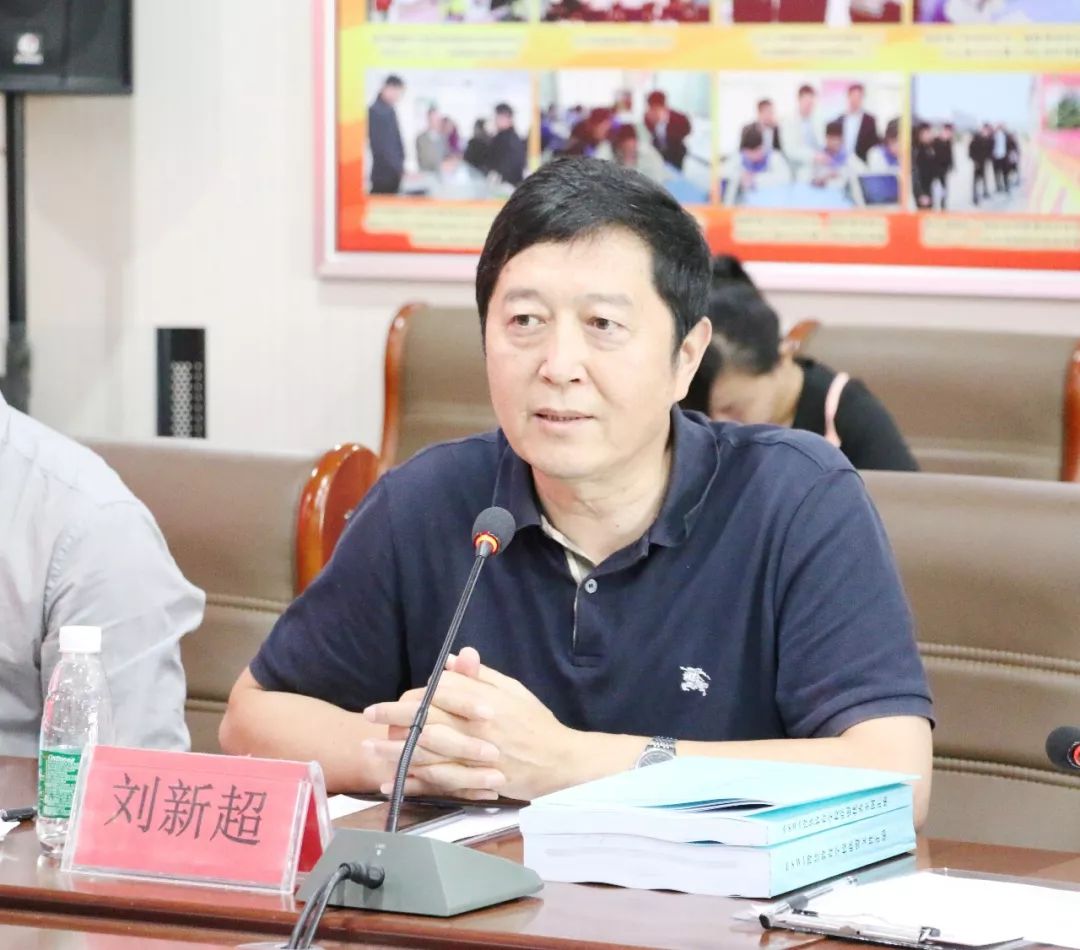 教馆专题资源部副主任洪文秋,北京市教育网络和信息中心总工程师周航