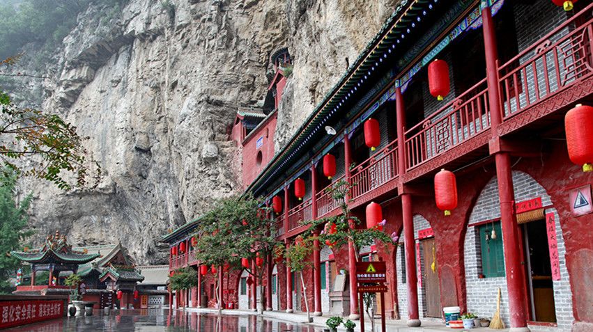 临汾:秋雨连绵仙洞沟 宛如人间仙境