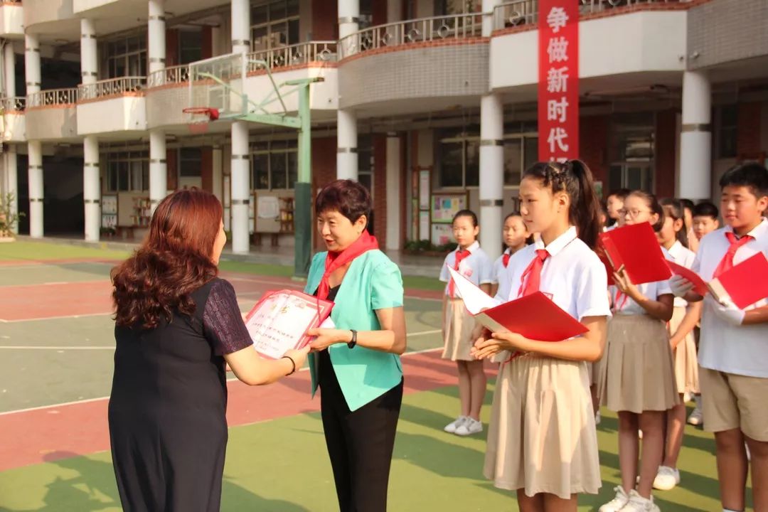 传承红色基因济南市制锦市街小学房泽秋中队正式成立啦