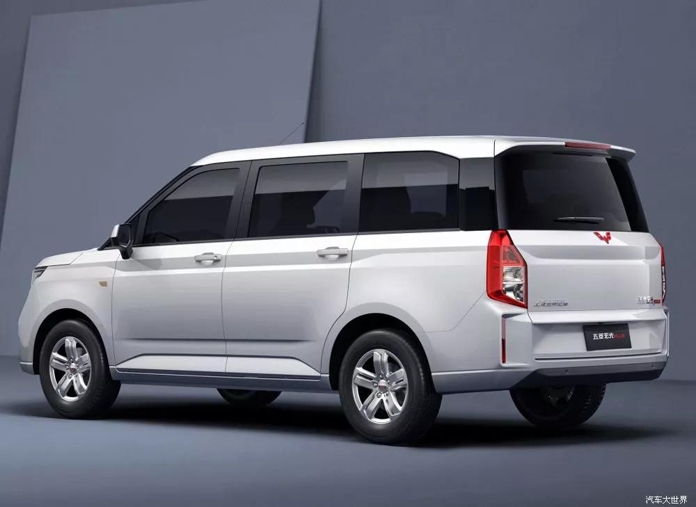 神车加了plus问你怕不怕五菱宏光plus官图发布