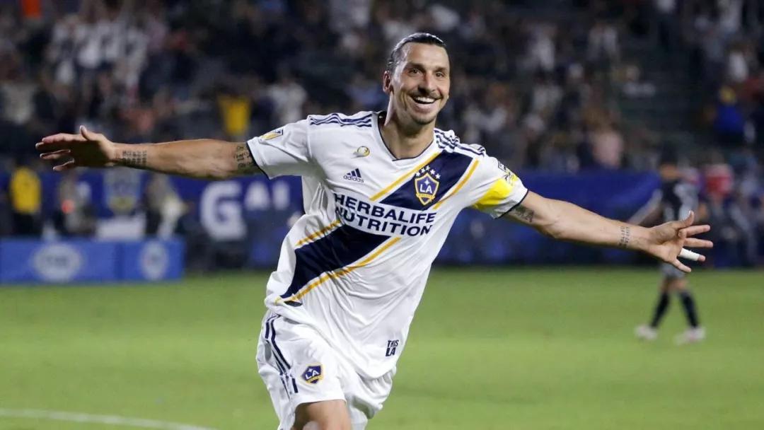 在上周日洛杉矶银河队以7-2大胜堪萨斯城队的比赛中,他表现出色