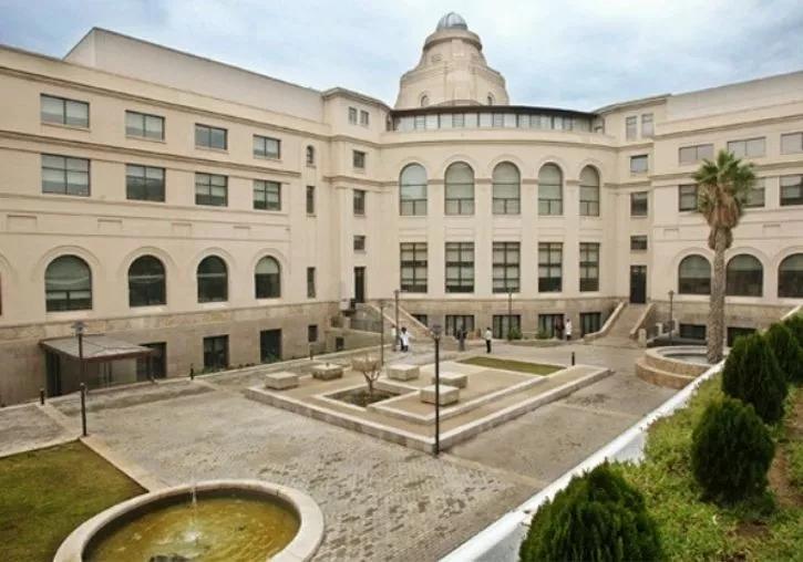 瓦伦西亚大学简介