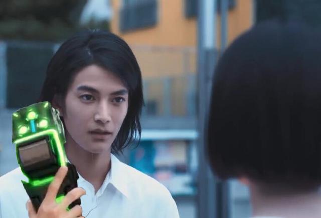 假面骑士woz演员成杰伦新歌mv男主 庆贺吧这是骑士粉的狂欢和胜利