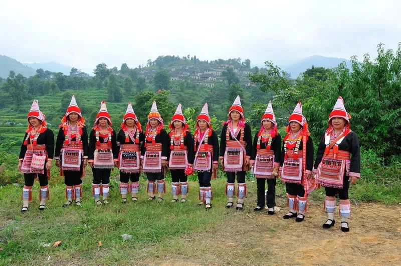 瑶族,中国最古老的民族之一,民族语言分属汉藏语系苗瑶语族瑶语支,汉