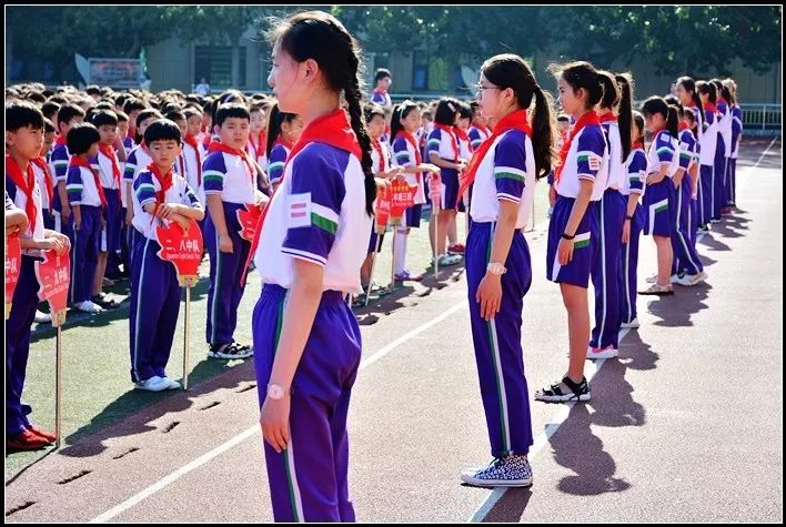 临沂商城实验学校新一届大队委向大家报道