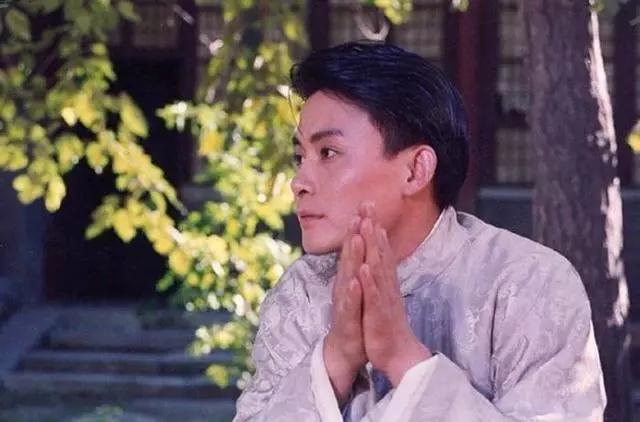 一是《白眉大侠》中的白云瑞!邢岷山被大众熟知,因四个角色.