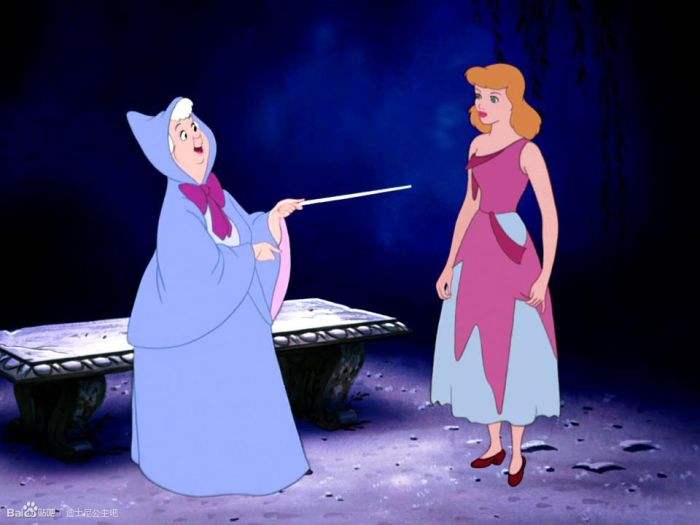 华特·迪士尼的动画家为了画出仙度瑞拉的神韵,找来了18岁的女模特