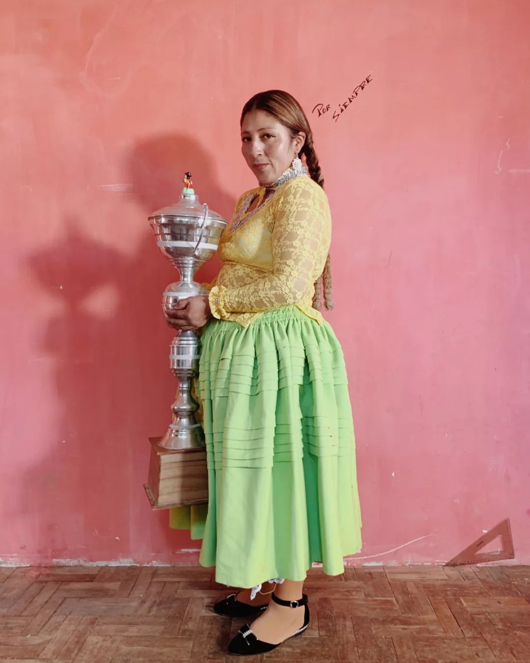 玻利维亚的女斗士〡打着打着,人就飞了起来