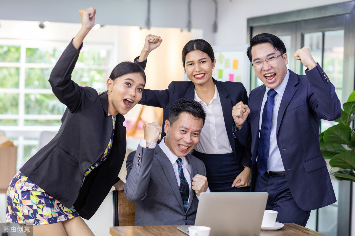 如何提高社交能力扩展人脉的四大方法