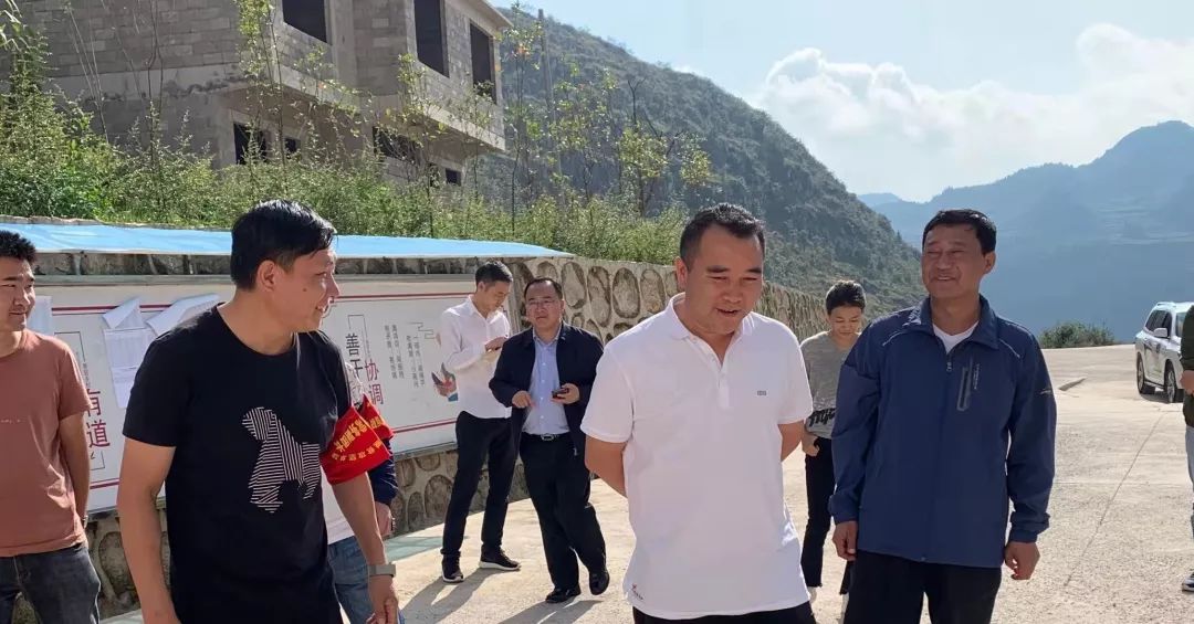 脱贫攻坚正当时,中秋慰问暖人心——钟山区委书记王赟中秋佳节慰问